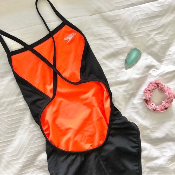 Reversible Speedo Endurance Swimsuit! - Picture 4 of 7